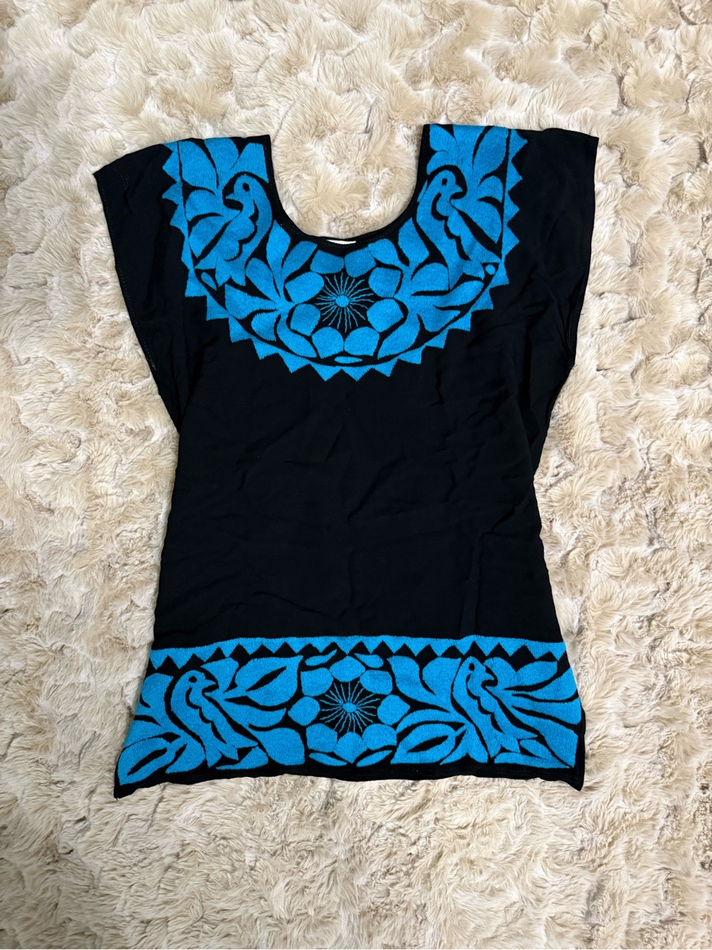 Artehuayacac Cotton Handmade Black & Turquoise Embroidered Scoop Neck Top